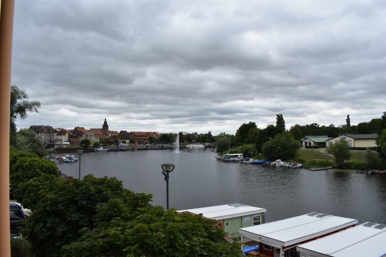 Hotel Garni "Am Hafen" Havelberg Zewnętrze zdjęcie